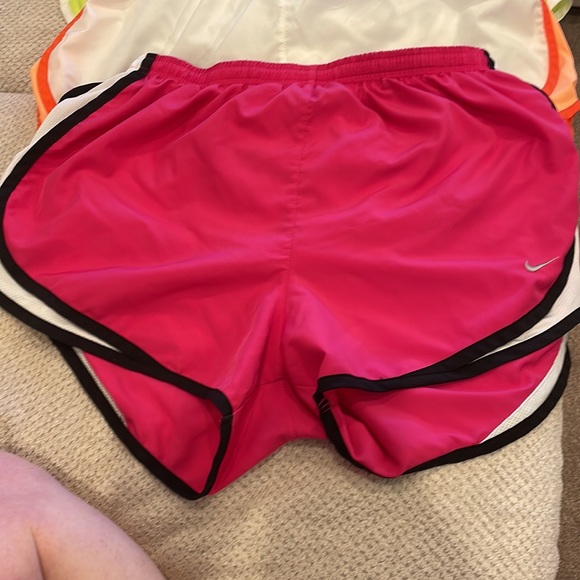 Nike short - Picture 2 of 7